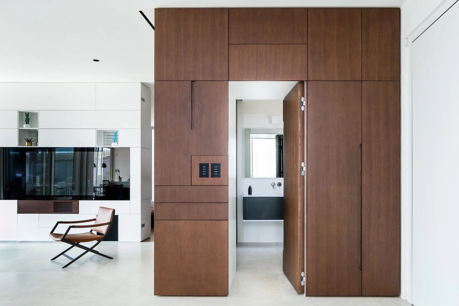 Upgrade Any Wall Cladding with Smart Technology | Vitrea